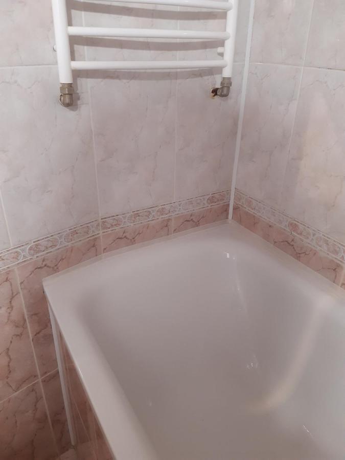 Appartement 4 Площа Гагаріна à Vinnytsia Extérieur photo
